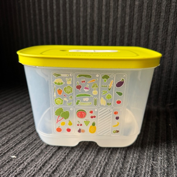 Tupperware Other - Tupperware FridgeSmart Small Deep 1.8L Container Lime Green Lid 1 3/4 Qt